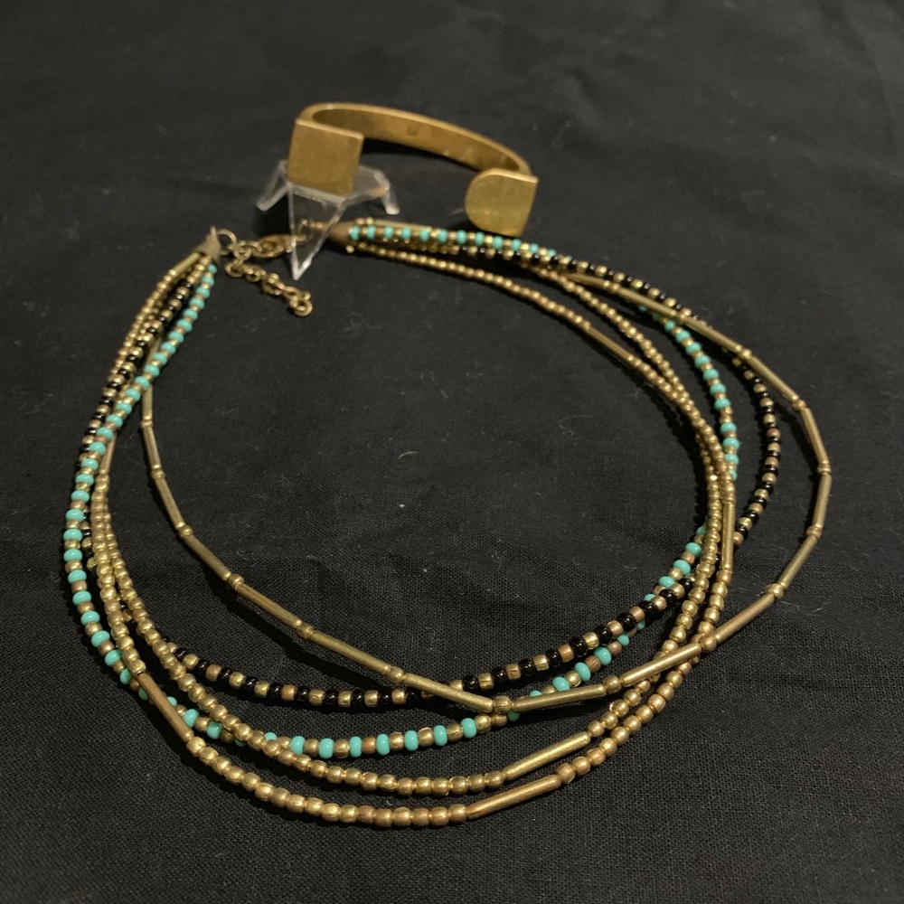 Choker and bracelet